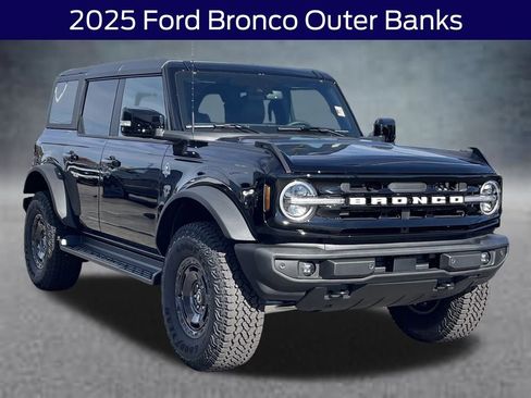 New 2025 Ford Bronco Outer Banks w/ Sasquatch Package image 1