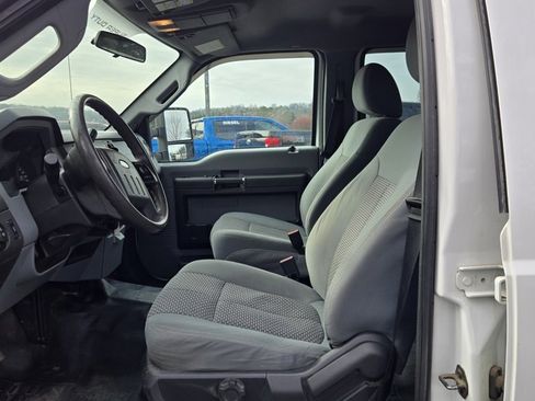 Used 2016 Ford F250 XL w/ Power Equipment Group image 10