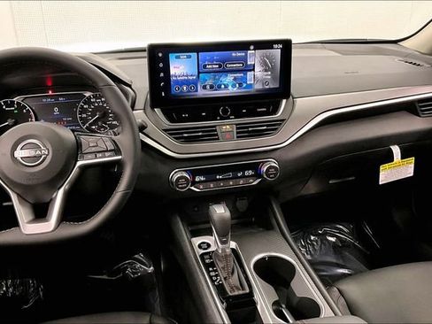 New 2026 Nissan Altima 2.5 SR FWD image 8