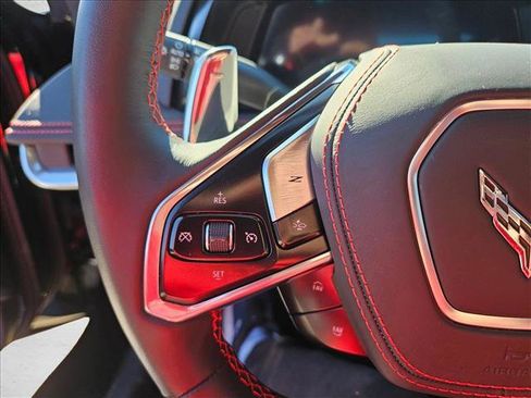 Used 2025 Chevrolet Corvette Stingray Coupe w/ 1LT image 20