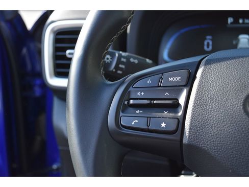 Used 2023 Hyundai Venue SEL w/ Cargo Package image 19