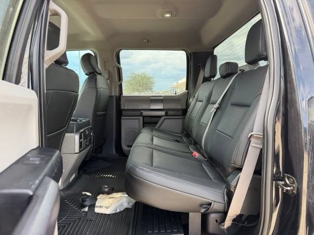 Used 2019 Ford F250 XLT w/ XLT Premium Package AWD/4WD image 13