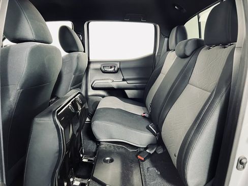 Used 2021 Toyota Tacoma TRD Sport image 13