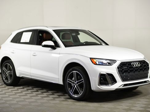 Certified 2025 Audi Q5 e Premium image 6