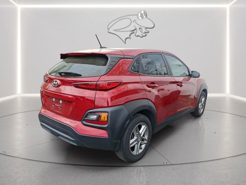 Used 2021 Hyundai Kona SE image 4