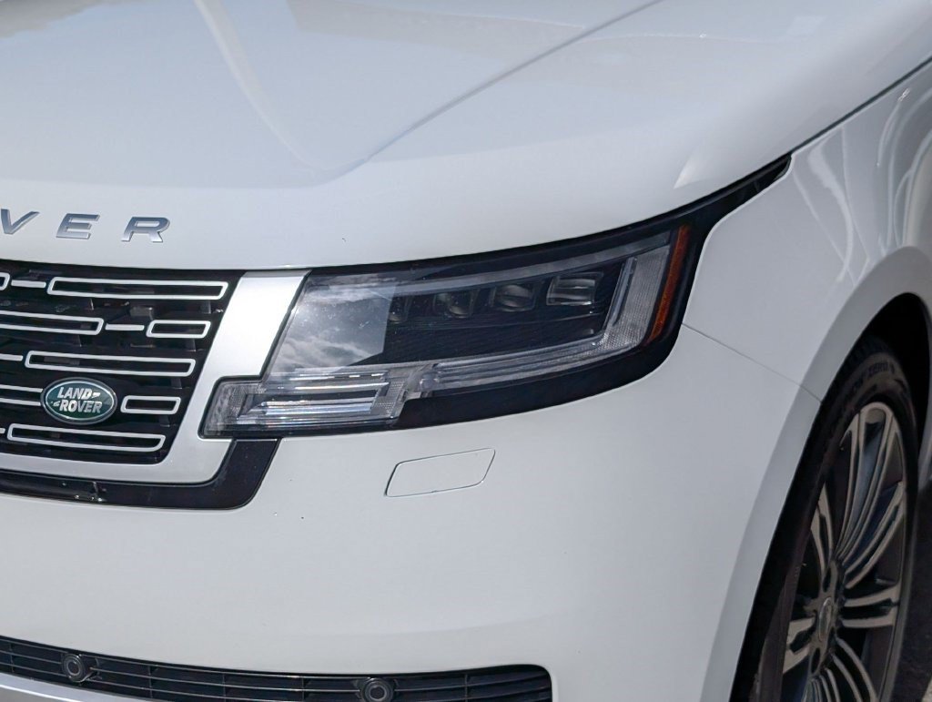 Used 2023 Land Rover Range Rover Autobiography AWD/4WD image 12