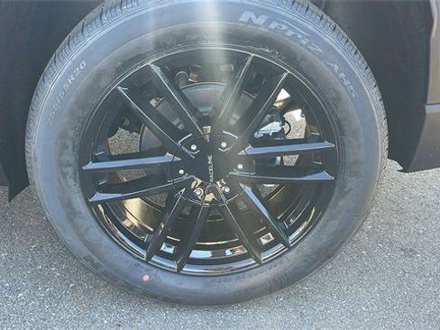 New 2026 Chevrolet Traverse LT w/ LPO, Floor Liner Package image 29