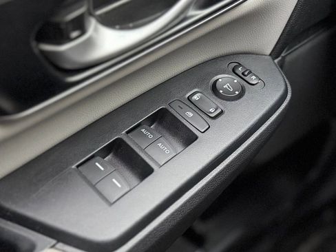 Used 2022 Honda CR-V EX-L image 16