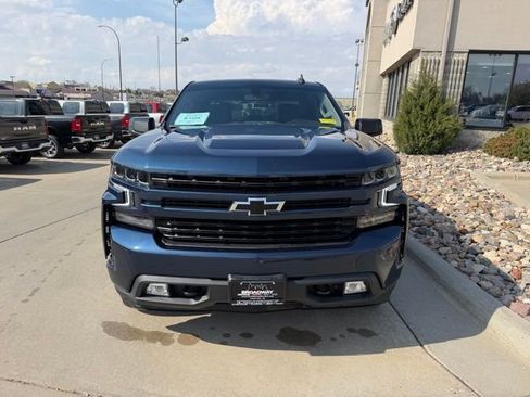 Used 2021 Chevrolet Silverado 1500 RST AWD/4WD image 2
