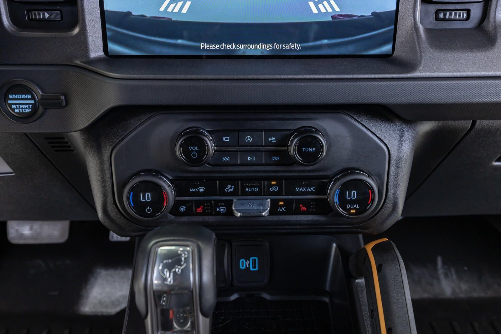 Used 2024 Ford Bronco Badlands AWD/4WD image 24