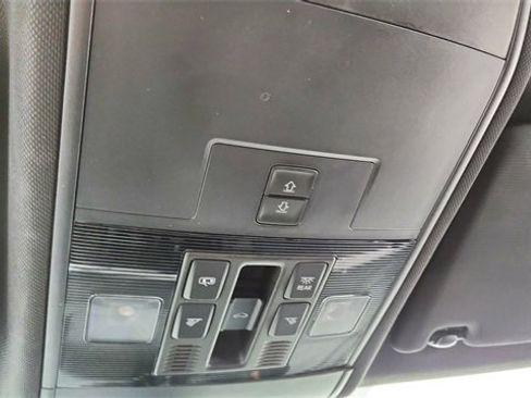 Used 2021 Volkswagen Atlas Cross Sport SE w/ Panoramic Sunroof Package image 53