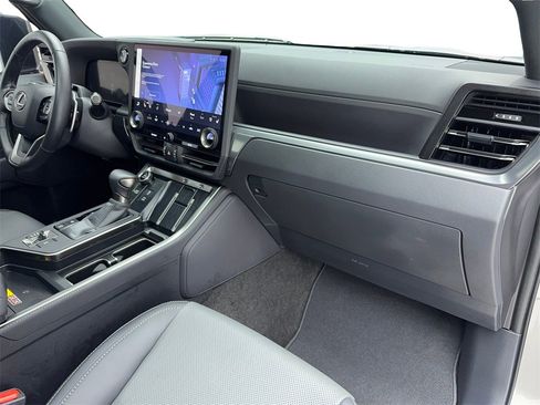 Used 2025 Lexus GX 550 image 49