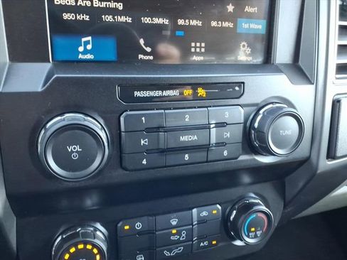 Used 2019 Ford F150 XLT image 19