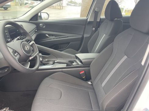 New 2026 Hyundai Elantra SE image 15