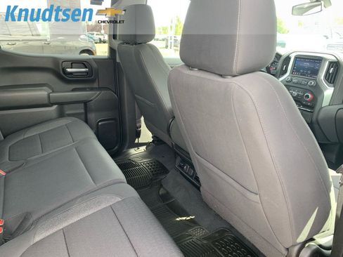 Used 2022 Chevrolet Silverado 1500 LT AWD/4WD image 14