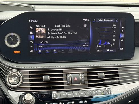 Used 2021 Lexus LS 500 F Sport w/ Dynamic Handling Package image 12