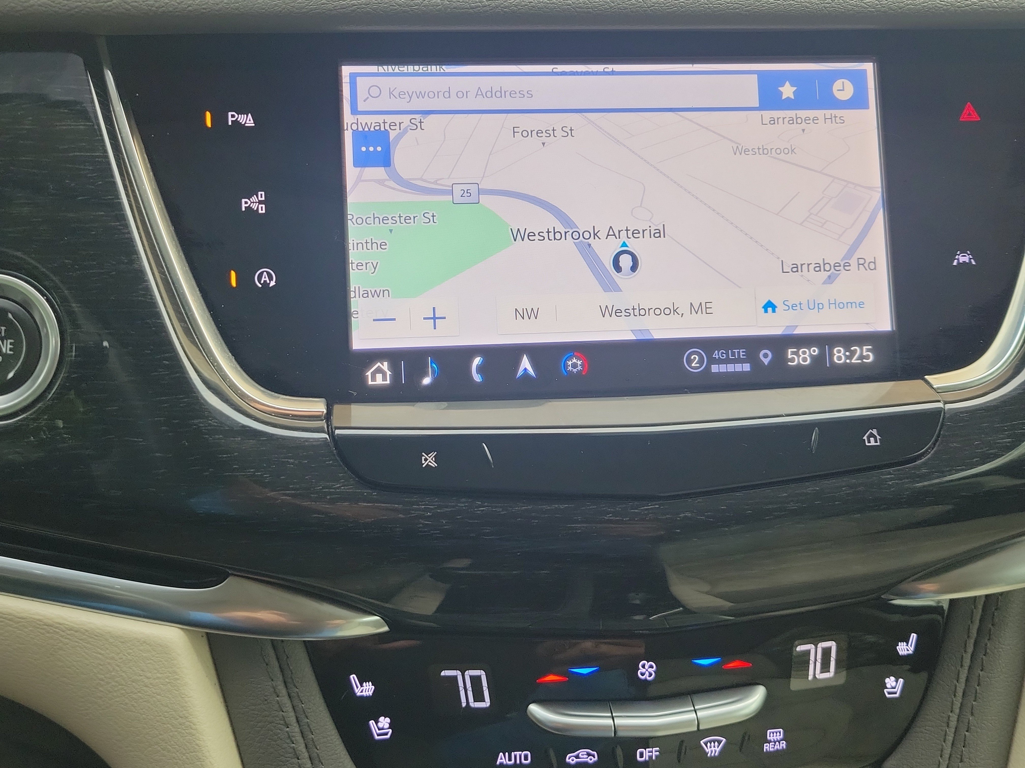 Certified 2022 Cadillac XT6 Premium Luxury w/ Technology Package AWD/4WD image 28
