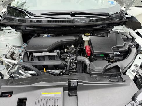 Used 2022 Nissan Rogue Sport SV AWD/4WD image 31