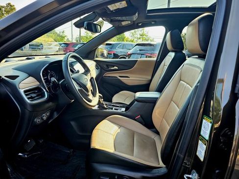 Used 2023 Chevrolet Equinox Premier FWD image 17