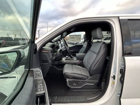 New 2023 Ford F150 Lightning Lariat image 24