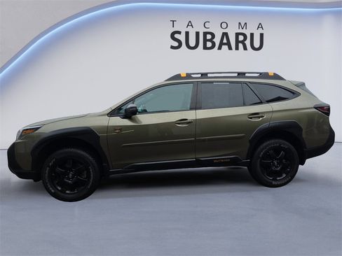 Used 2022 Subaru Outback Wilderness image 2