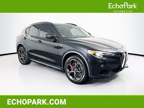 Used 2023 Alfa Romeo Stelvio Ti AWD/4WD image 1