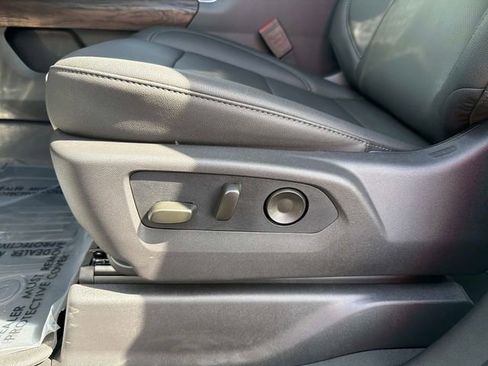 New 2026 GMC Sierra 1500 SLT w/ SLT Premium Package image 19