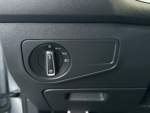 Certified 2023 Volkswagen Tiguan SE R-Line image 29