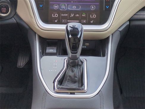 Used 2020 Subaru Outback Limited w/ Popular Package #2 image 21