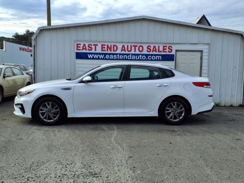 Used 2019 Kia Optima LX image 2