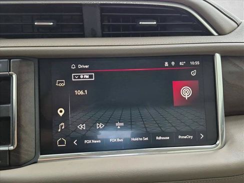 Used 2024 GMC Yukon XL Denali w/ Advanced Technology Package AWD/4WD image 18