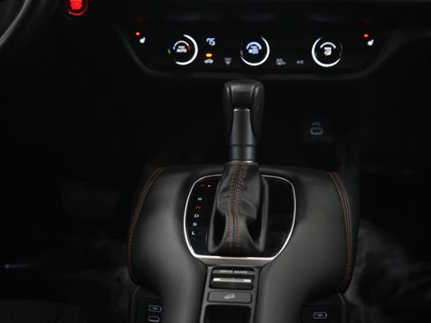Used 2025 Honda HR-V Sport image 17