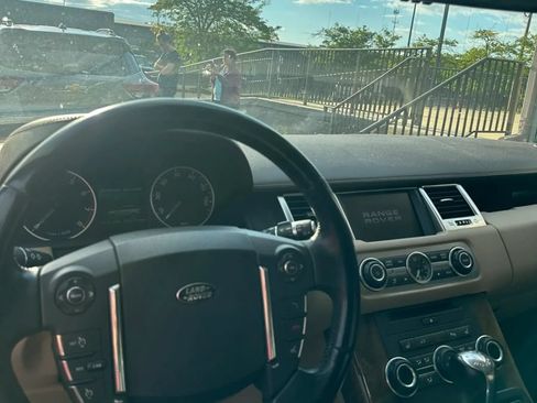 Used 2012 Land Rover Range Rover Sport HSE LUX AWD/4WD image 7