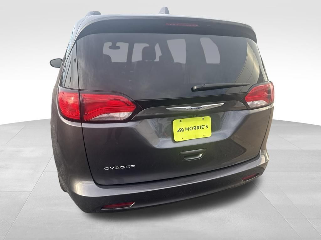 Used 2020 Chrysler Voyager Lxi FWD image 13
