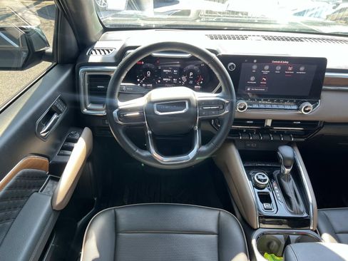 Used 2024 GMC Canyon Denali image 23