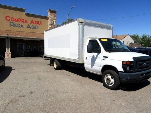 Used 2016 Ford E-350 and Econoline 350 Super Duty RWD image 3