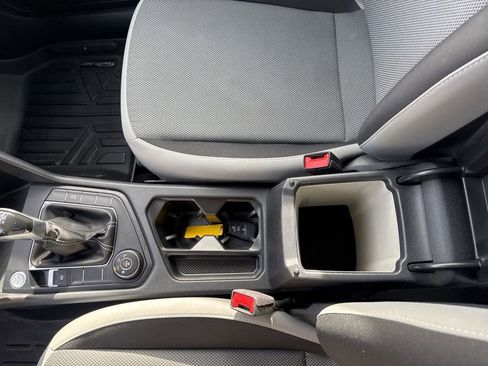 Used 2022 Volkswagen Taos S image 21