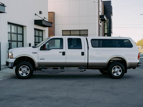 Used 2005 Ford F350 Lariat image 4