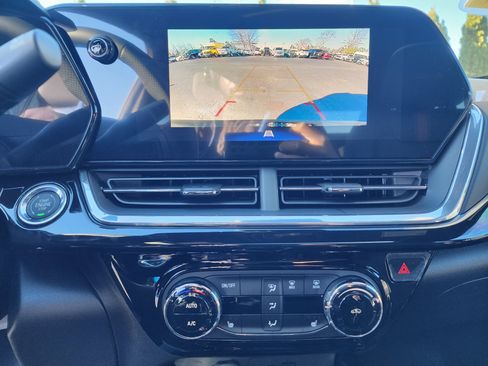 New 2026 Chevrolet Trax RS w/ Sunroof Package image 33