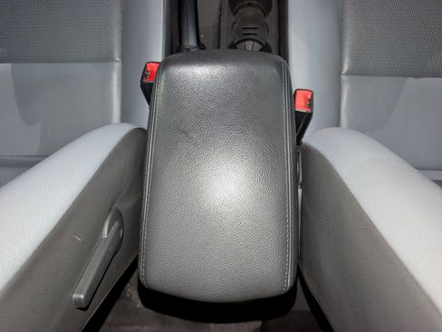 Used 2018 Ford Transit Connect XL FWD image 38