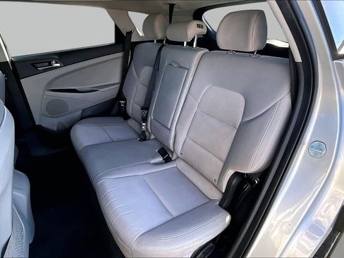 Used 2018 Hyundai Tucson SE w/ Cargo Package image 24