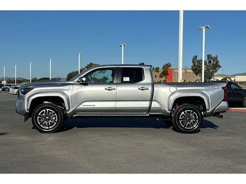 New 2026 Toyota Tacoma TRD Sport AWD/4WD image 5
