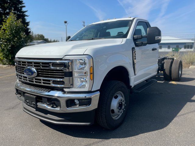 New 2025 Ford F350 XL w/ XL Chrome Package AWD/4WD image 5