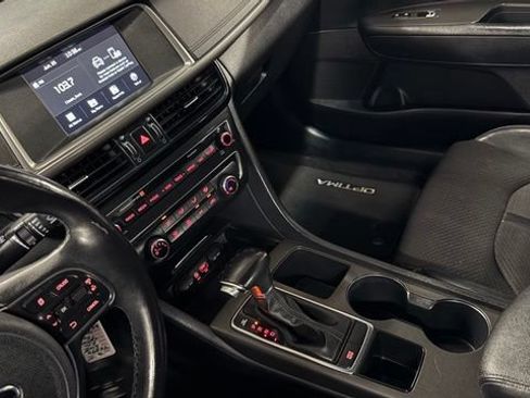 Used 2018 Kia Optima S FWD image 28