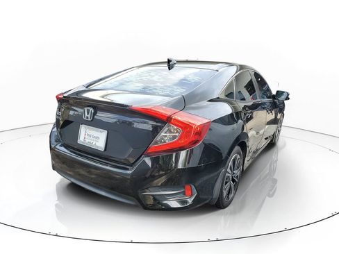 Used 2016 Honda Civic EX-T image 5