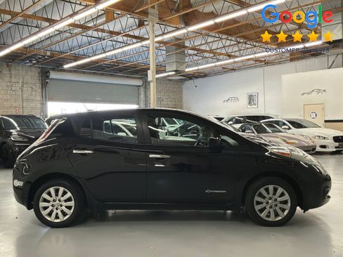 Used 2015 Nissan Leaf S w/ Charge Package FWD image 4