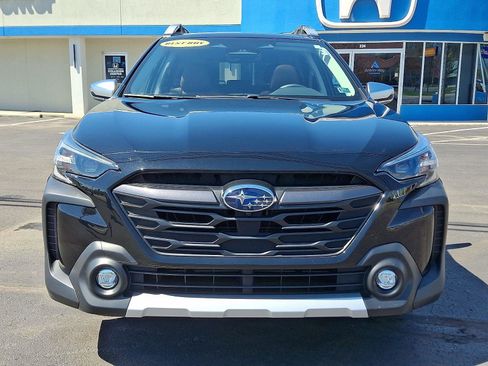 Used 2024 Subaru Outback Touring XT AWD/4WD image 2