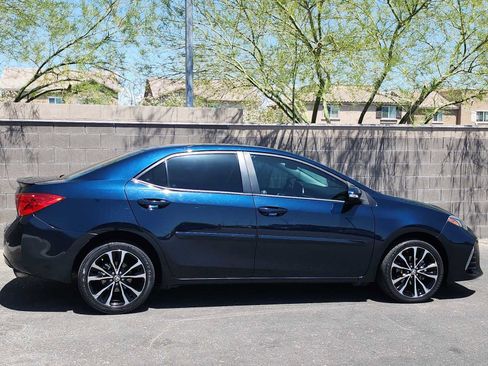 Used 2017 Toyota Corolla SE w/ Body Protection Package FWD image 10