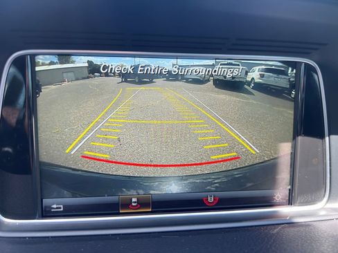 Used 2016 Mercedes-Benz E 350 4MATIC Sedan w/ Premium Package image 22