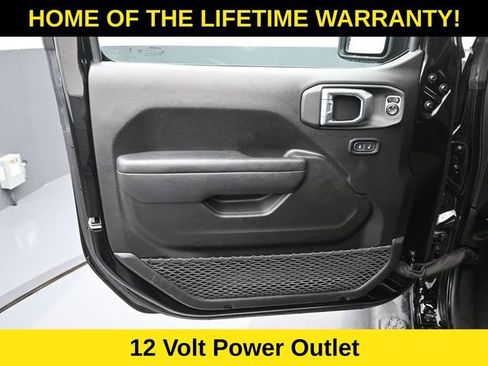 Used 2024 Jeep Wrangler Sport S image 11